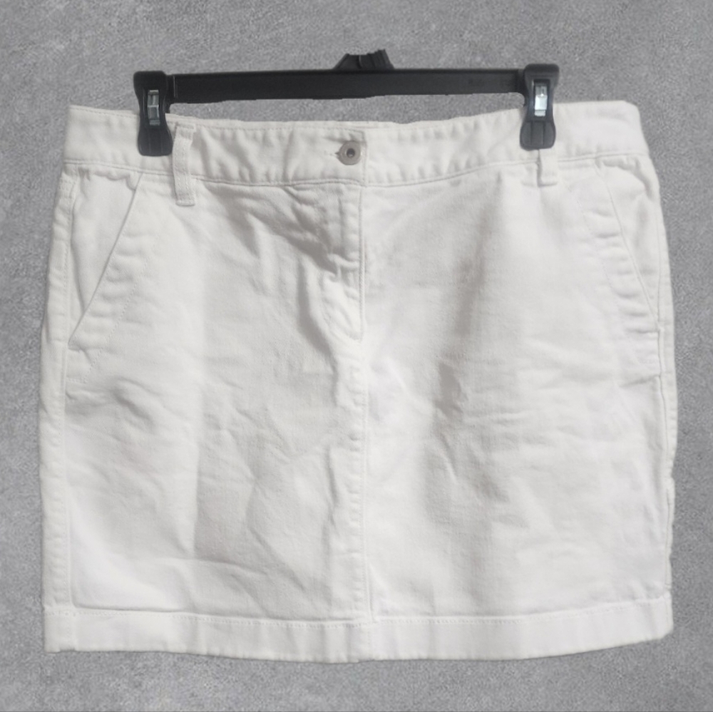 Ann Taylor Loft white denim mini skirt size 8